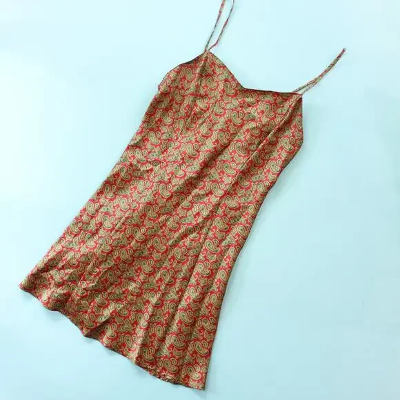 Victoria's Secret Red Baroque Print Satin Mini Slip Dress Nightgown Size XSmall - Picture 1 of 6